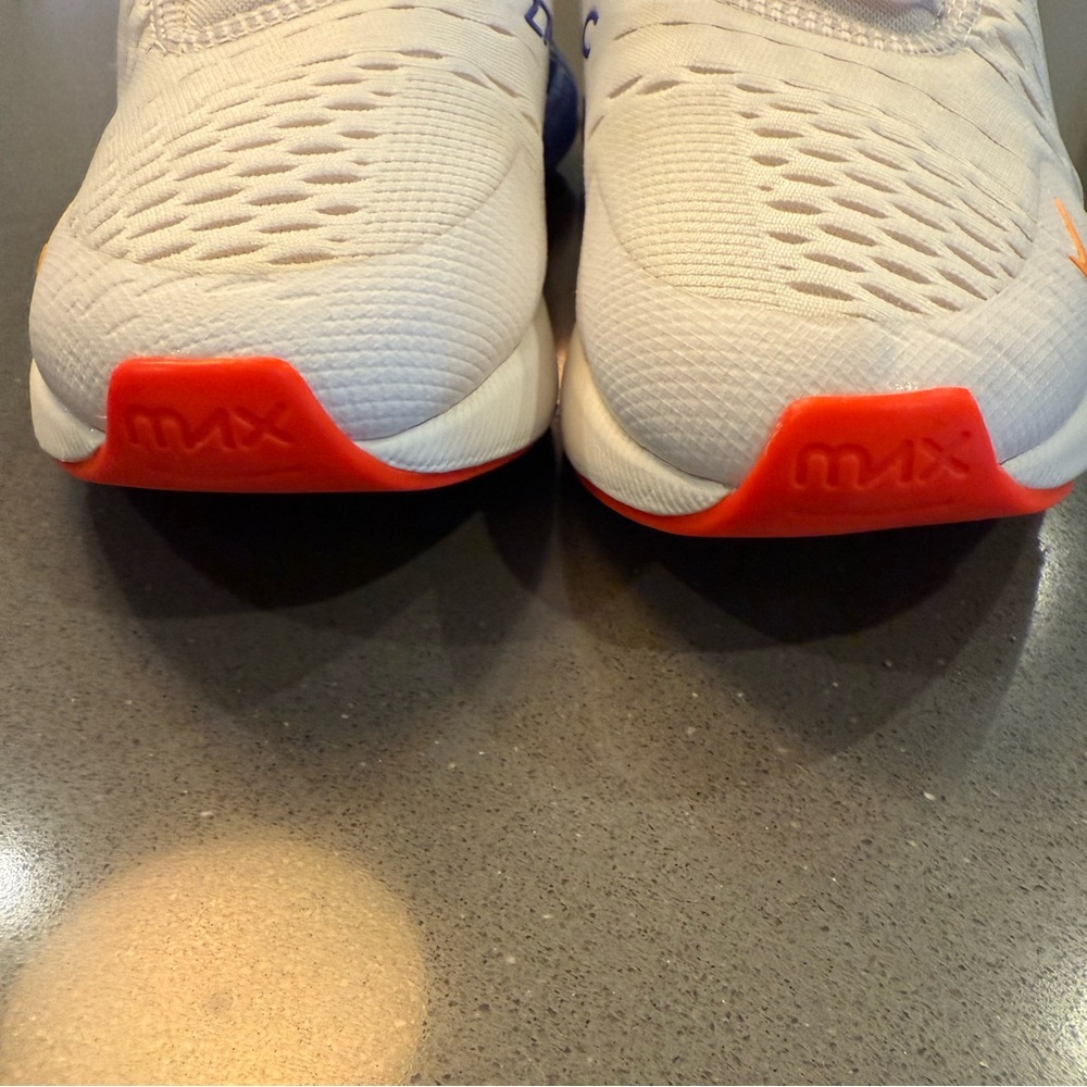 Nike Air 270 White and Orange Sneakers with Breathable Mesh - Picture 2 of 8